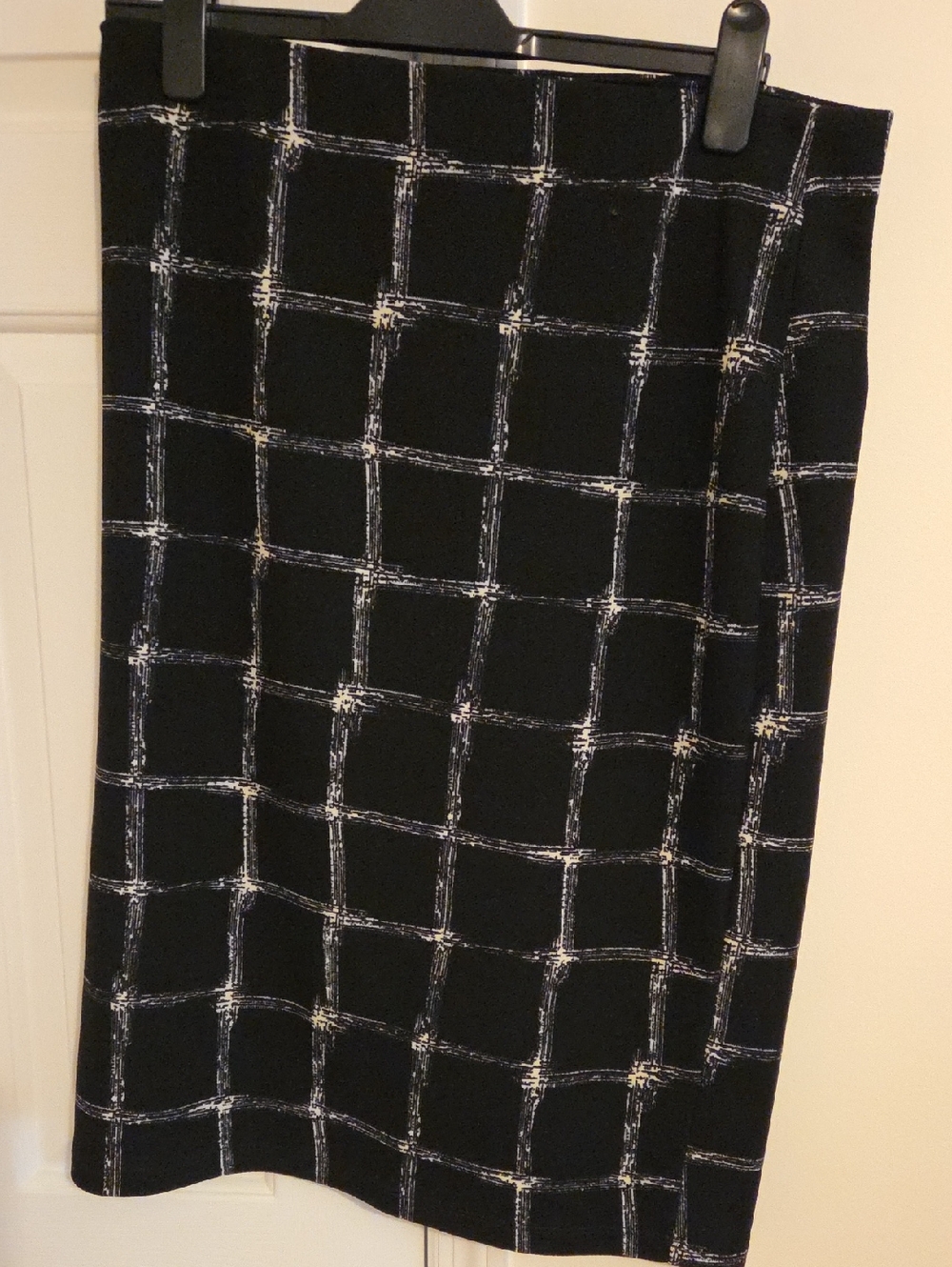 Black Grid-Print Pencil Skirt